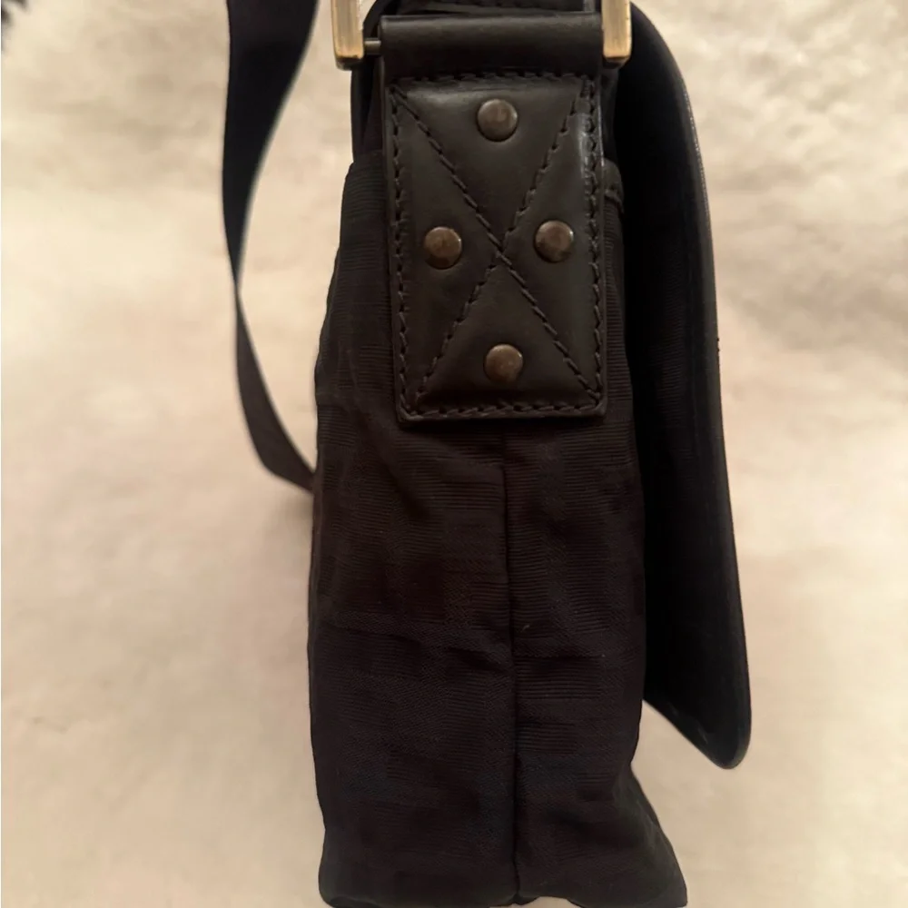 Fendi Black cross body Bag - Picture 5 of 15